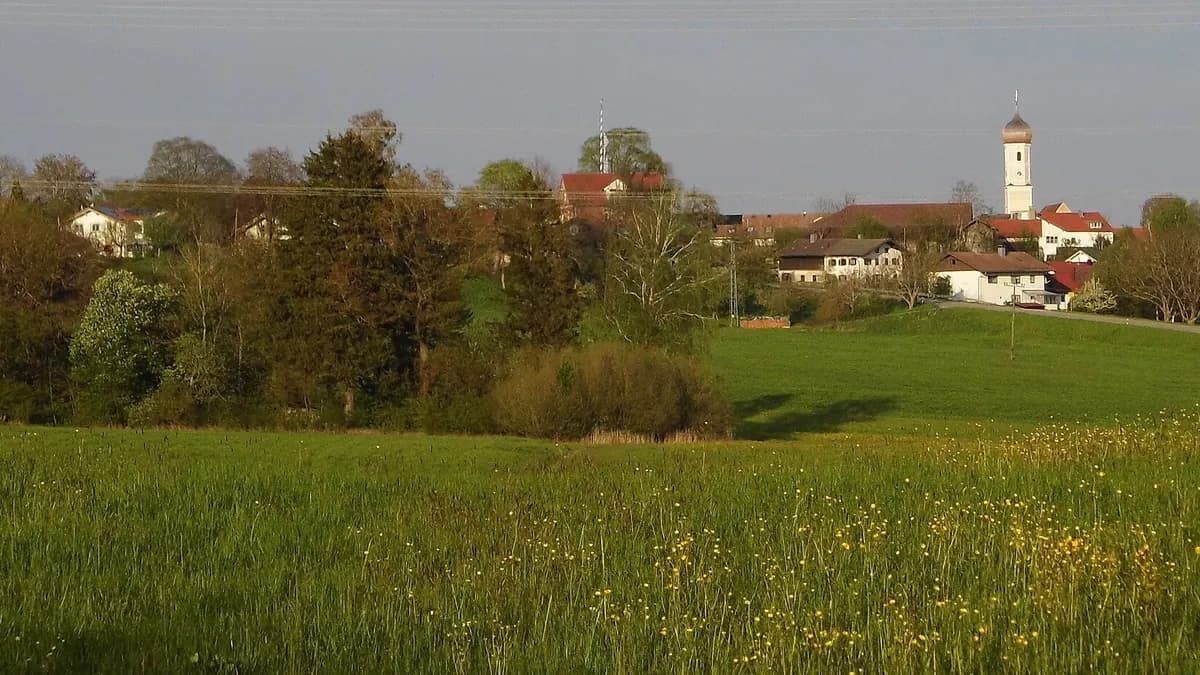 Blick auf Steinkirchen bei Aßling